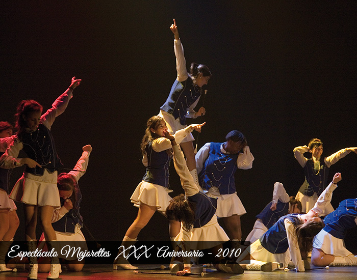 espectaculo majorettes aniversario